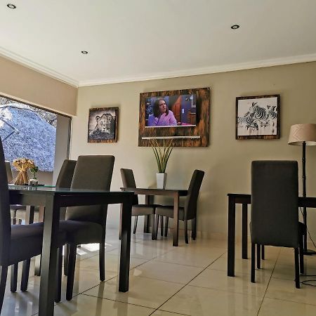 Aerotropolis Guest Lodge Kempton Park Extérieur photo