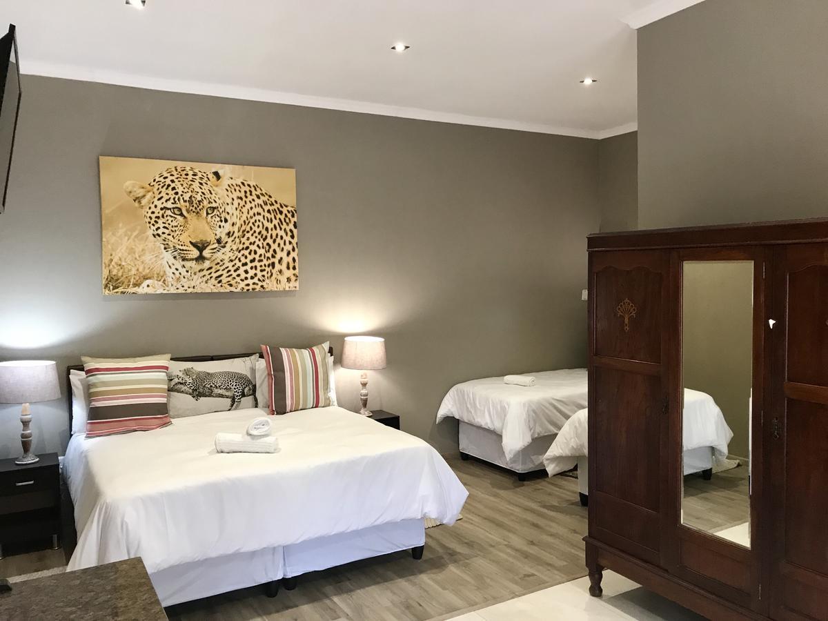 Aerotropolis Guest Lodge Kempton Park Extérieur photo